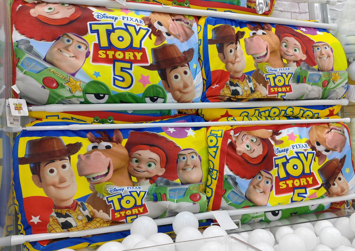 トイストーリー　専用❤️しもとも様❤️ 🧸新商品入荷情報🧸 トイ・ストーリー5 超ドでかっ！もちもち