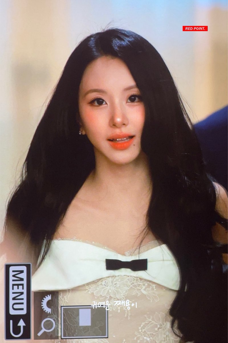 REDPOINT423's tweet photo. 260618 티젠

여자의 악마

#채영 #CHAEYOUNG #チェヨン #손채영 #TWICE https://t.co/aG4OgBJagj