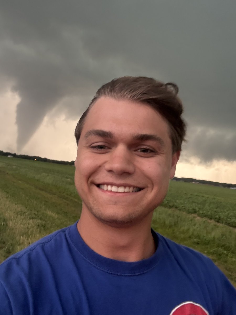 chaz🌪️🚂 tweet media