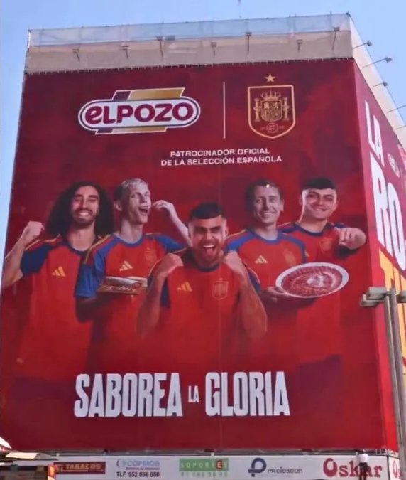 kldron23's tweet photo. @_maariagarciia Por lo que sea , como nos va a representar si el solo se discrimina? Donde está ahí? https://t.co/aK1amz7izg