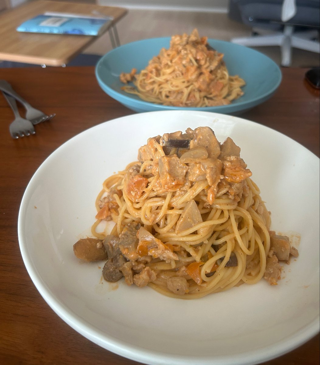 neradera888's tweet photo. 昼ご飯のパスタ https://t.co/UvEdG5BOQY