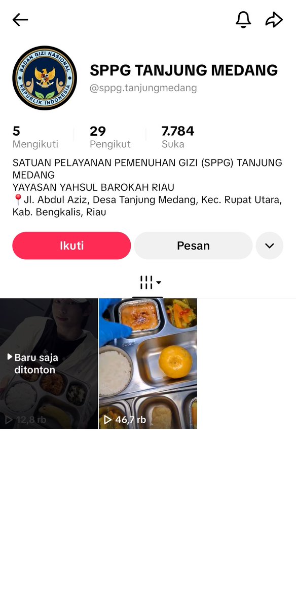 pearlberrynight's tweet photo. Ada akun sppg yg pake foto Dohoon buat promosi mbg &amp; rame yg hype. Pertama, najis krna pake Dohoon buat promosi program si wowok. Kedua, ini ada indikasi diedit pake AI. Emg rusak semua org2 di tiktok. Gasuka bgt liat wajah Dohoon dipake buat promosi terselubung program jelek ini https://t.co/zbxlP7EGYn