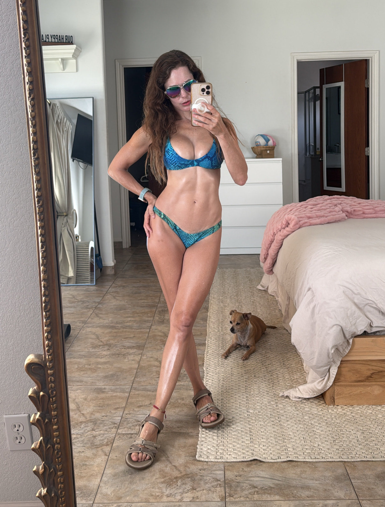 Will you help put sunscreen on my back 👀 https://t.co/CzgaDJhSsQ