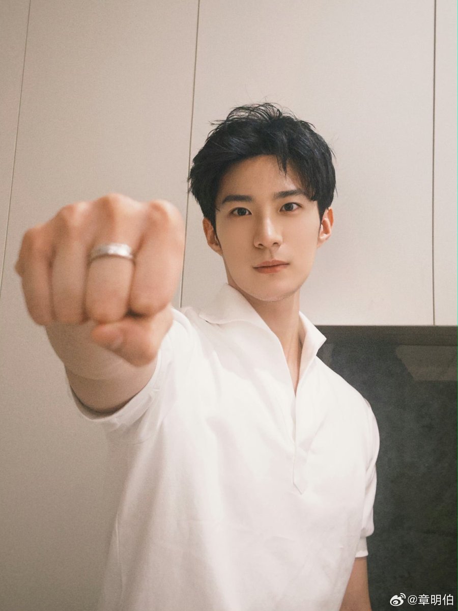 Por_Jud's tweet photo. หมิงป๋อหล่อมากกกกกกกกกกกก https://t.co/V7Iw7P7MzQ