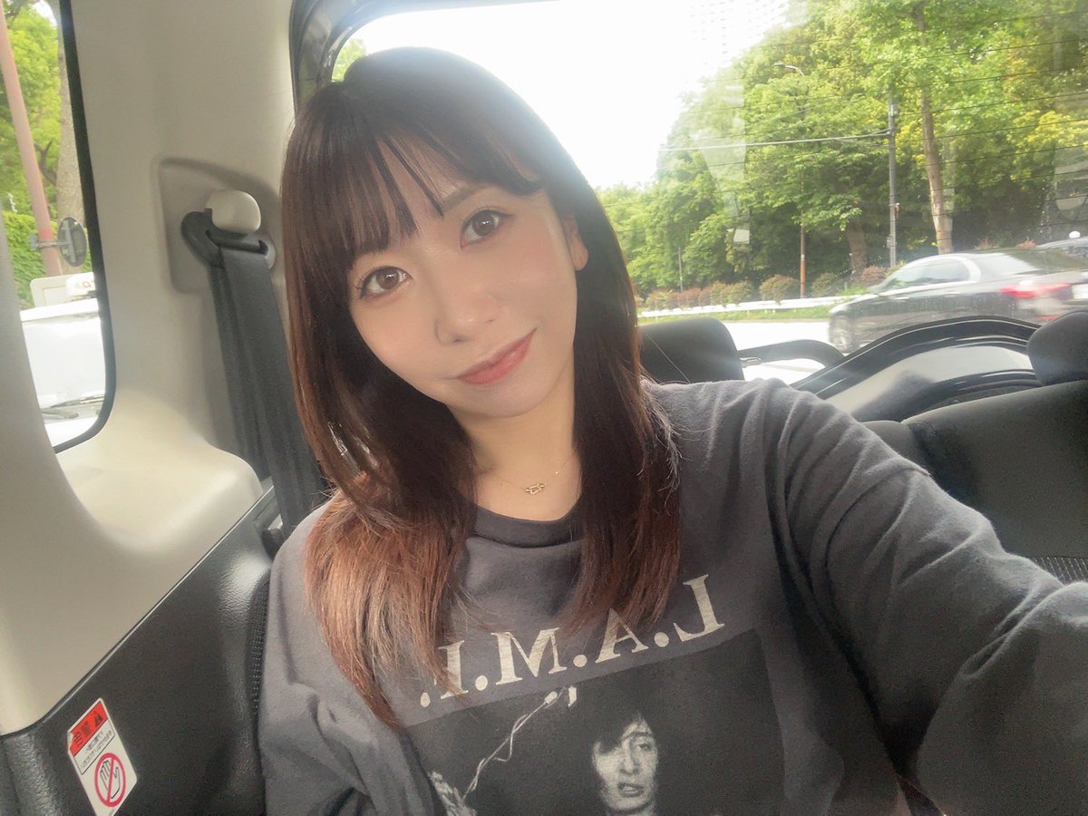 Manami Oura