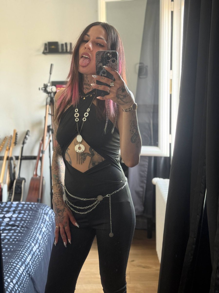 Jenny SiXx tweet media