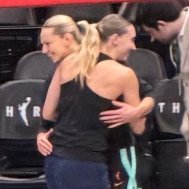 mj23arc's tweet photo. my worlds colliding 🥰🥰 https://t.co/14nmS4viN1