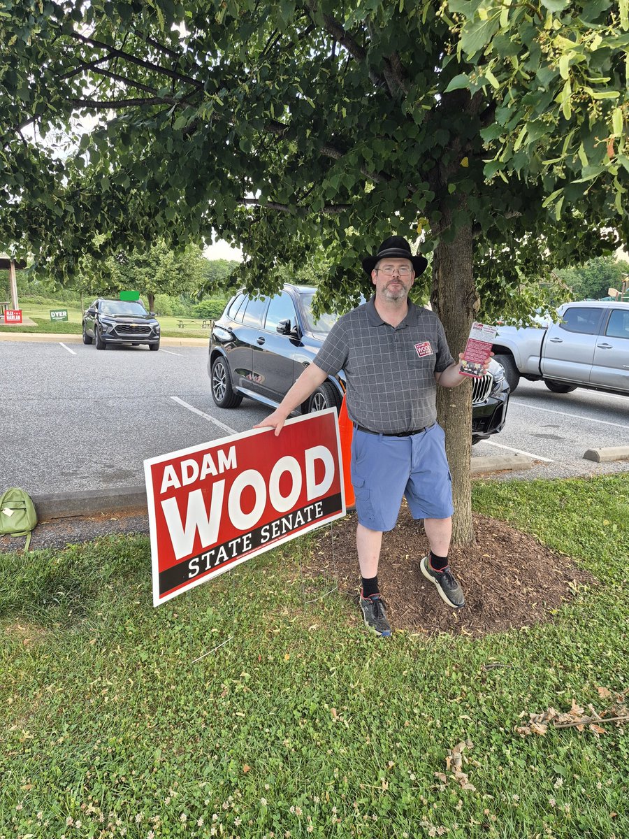 Jonnyinmd's tweet photo. Great day campaigning in early voting for @Woodformd https://t.co/ZcxoW74a8R