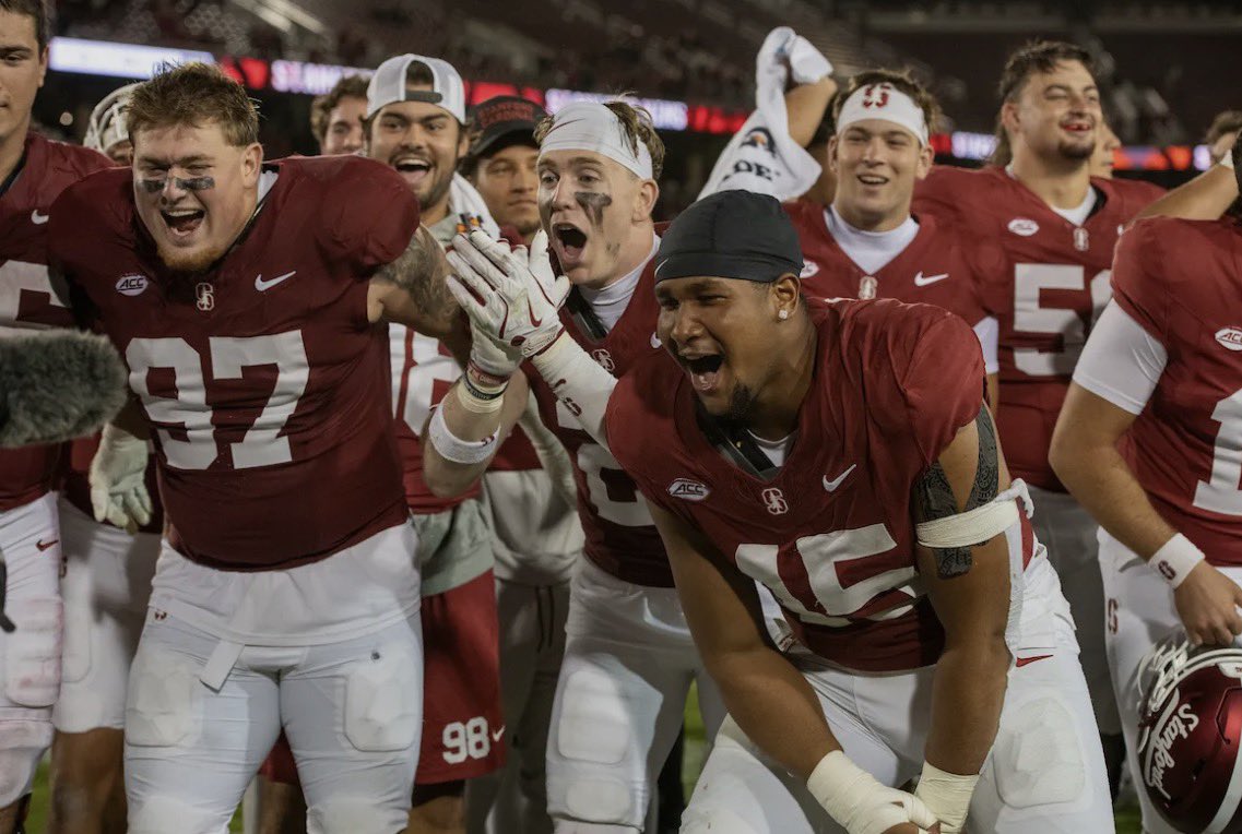 brodie_metzger's tweet photo. After a great conversation with @CoachAThompson I am excited to say I have received an offer from @StanfordFball! Thank you @CaptAndrewLuck @Albert_GarciaFB @BobbyMerritt8 https://t.co/l7hcwqNxrH