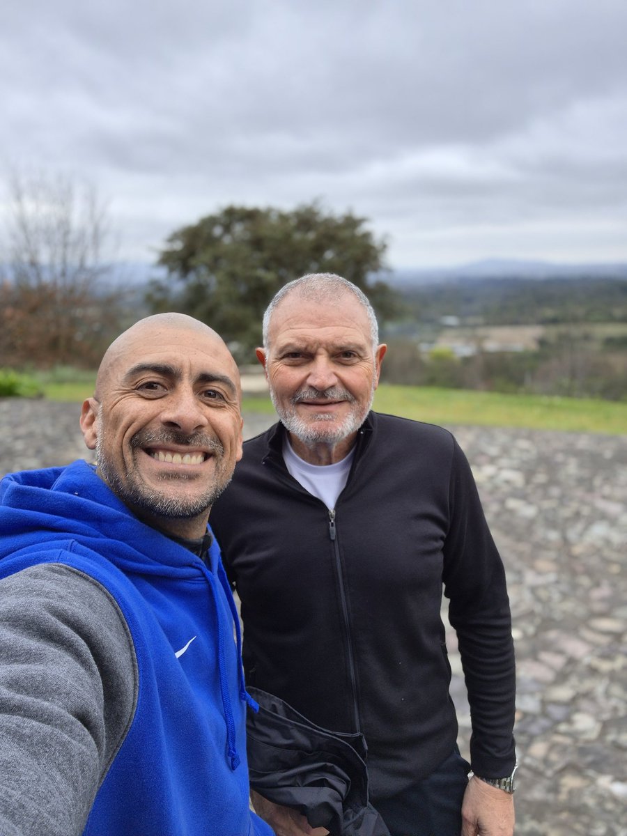 GetFitTraining7's tweet photo. Lo mejor de hacer ejercicio 
Es sentir que siempre 
Puedes desafiar a tu cuerpo

@salvador_munoz62 buscando su mejor versión 💪 https://t.co/BJAcsrBaAJ