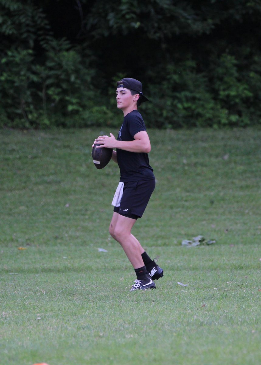 LukeVanderpool9's tweet photo. Had some great passed today, thankful to have an opportunity to play for this wonderful team💪🏼🏈🙏

“Give thanks to the Lord, for he is good; his love endures forever.”
— Psalm 107:1 https://t.co/mP8fzbI6EI