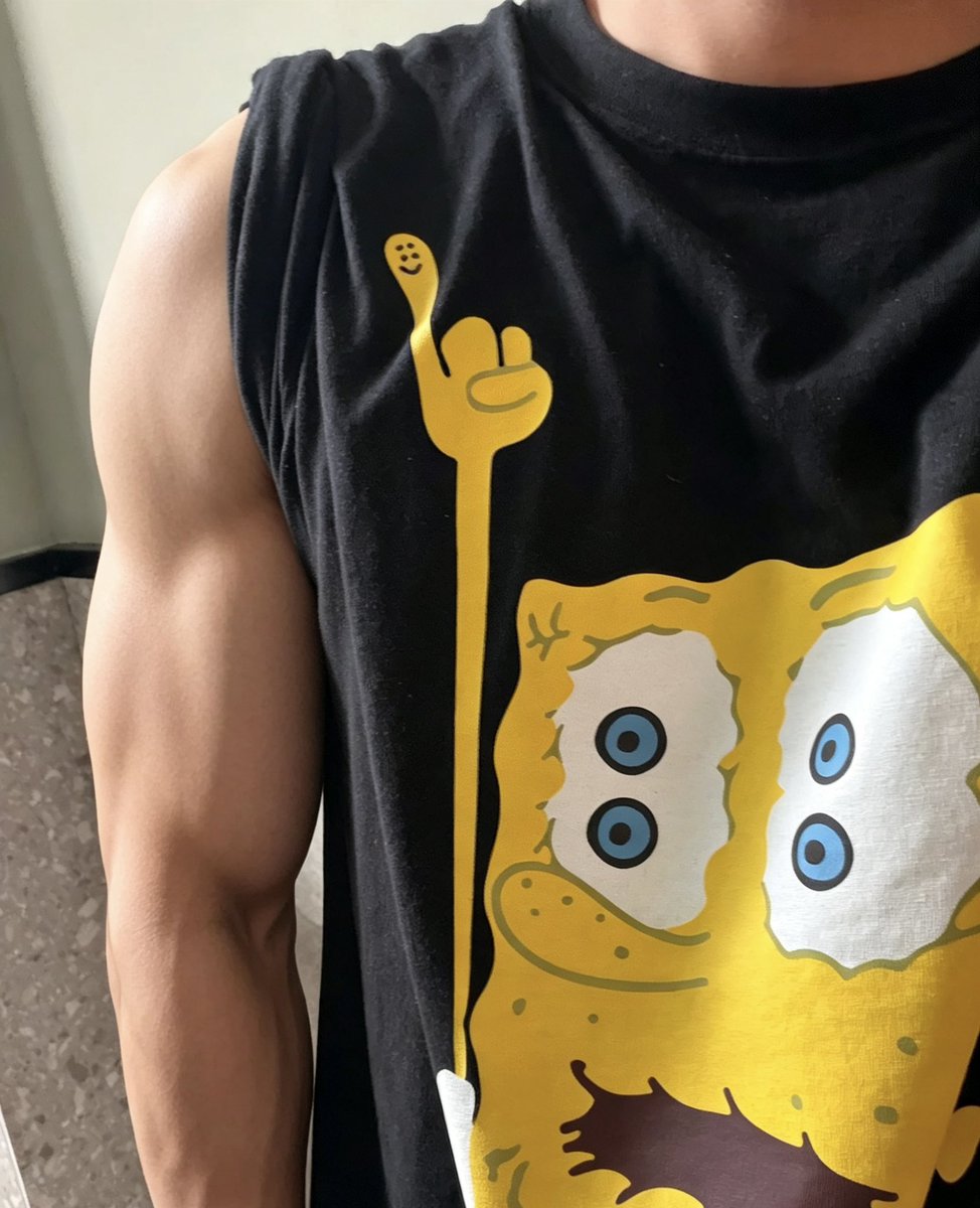 RayDog_3's tweet photo. Yellow💪🧽#GYM https://t.co/wJ3jXMf0f9