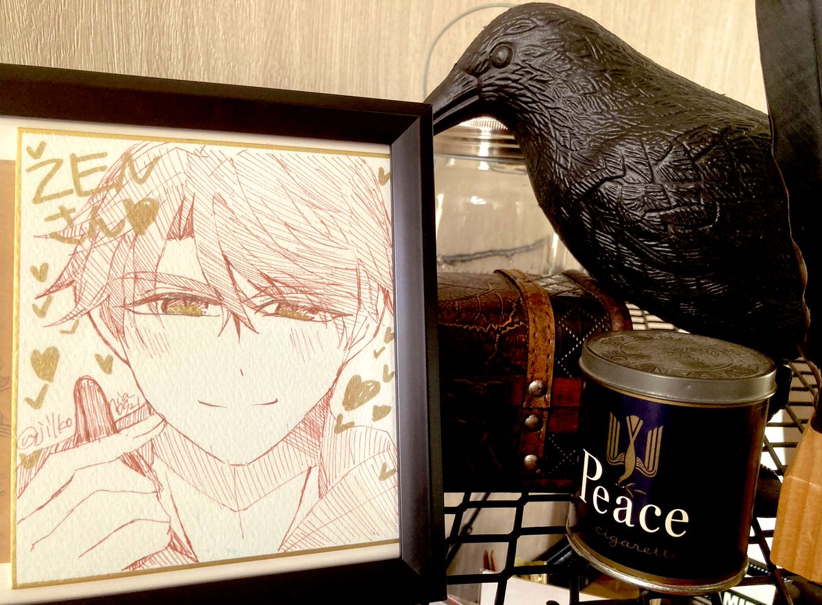 _zenlad's tweet photo. じるまるさんから色紙いただきましたー！！✨
ありがとうございまぁぁぁぁぁぁっス！！(*´꒳`*)♡

シンさんモチーフばっかの棚でごめんね兄ちゃん！
え？あっやめてっ折角の可愛いカッコいいハイライトおとさないでっごめんて待っっあ、あ…あばばっ https://t.co/8JOg410lX5