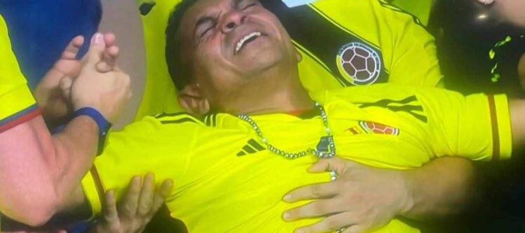 nacional_memes's tweet photo. Lucho dispara y pega en el palo!!!

Yo 🐶: https://t.co/hahsyoDA63