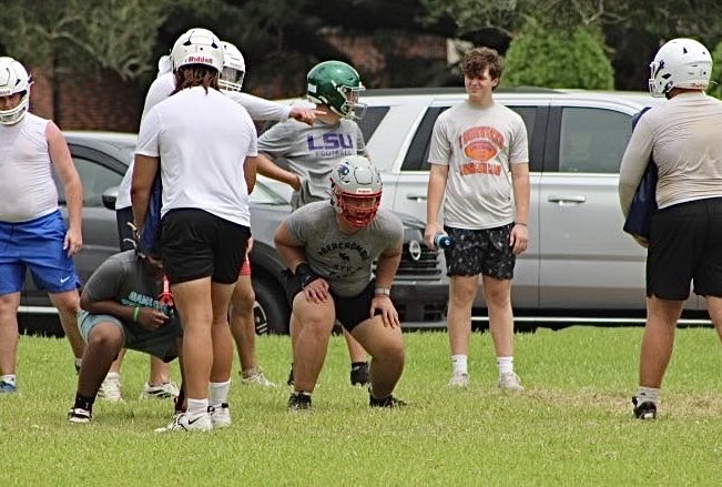 LiamSong55's tweet photo. Had an awesome time learning and competing @LALineCamp this past weekend. Grateful for this opportunity to work with great coaches, polish my skills, and get quality reps. Hell of a start to the summer‼️

@V_12Elite @Big____Homie 
@WhiteEamon36199 @LASpartansFB @ToonMarlon https://t.co/sOVlGnUGE1