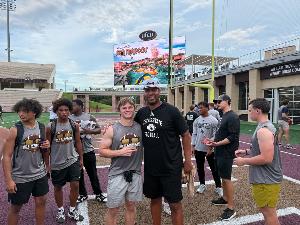 TomBurgess2009's tweet photo. Had a great time at Texas state on Monday. Great coaching and loved the competition. @CoachNealy @LDKep @CoachMart1nez @RecruitsCenTex https://t.co/NwelaeIAfU