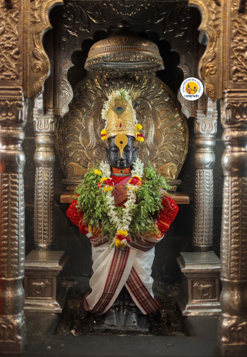 PandharpurVR's tweet photo. 🚩🚩🚩🚩🚩🚩🚩🚩🚩🚩🚩
*श्री विठ्ठल व रुक्मिणीमाता दर्शन पंढरपूर*
         *गुरुवार दि- १८ जून २०२६*
            *🌹काकडा आरती🌹*
               *🌸नित्य पुजा🌸*
            *🙏🏻राम कृष्ण हरी.🙏🏻*
🚩🚩🚩🚩🚩🚩🚩🚩🚩🚩🚩 https://t.co/xlHoknbyz0