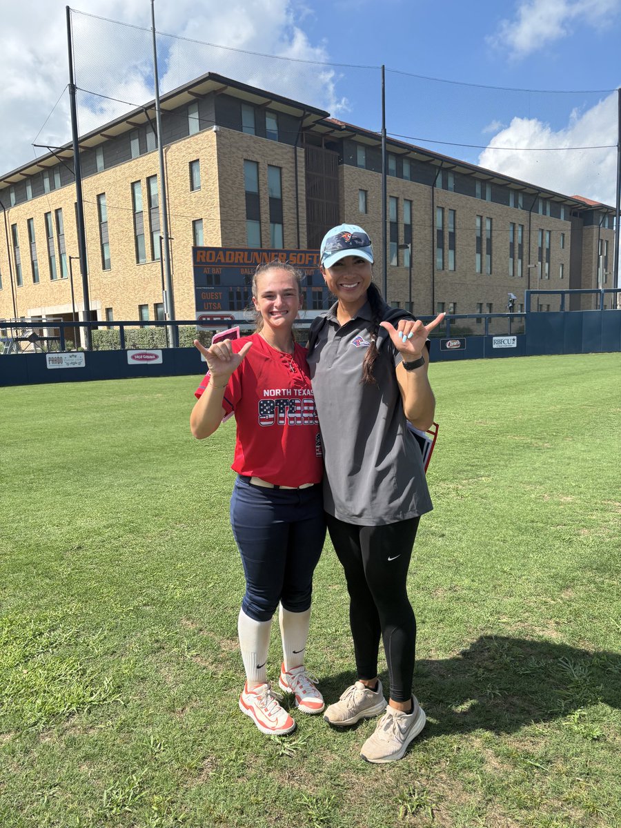 GloryaHowland's tweet photo. I want to say thank you for the @UTSASoftball for hosting such a great camp yesterday, and all the great feedback and advice I was given! I will continue to work on everything I got taught!! Such a great program with such high energy!!! #birdem!! @Coach_JimBray @Vanntastic8 @heather_ruiz97