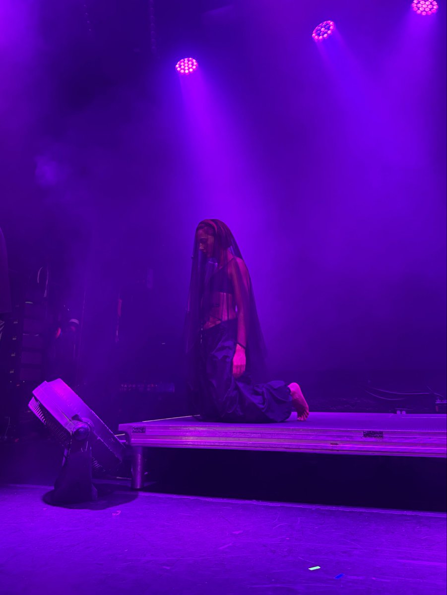 italiangirlfan's tweet photo. some pics i took of naomi from her show tonight at the bowery in new york city 🍒🥹 the crowd was SOOOO loud!!! https://t.co/PBeg63BJFu