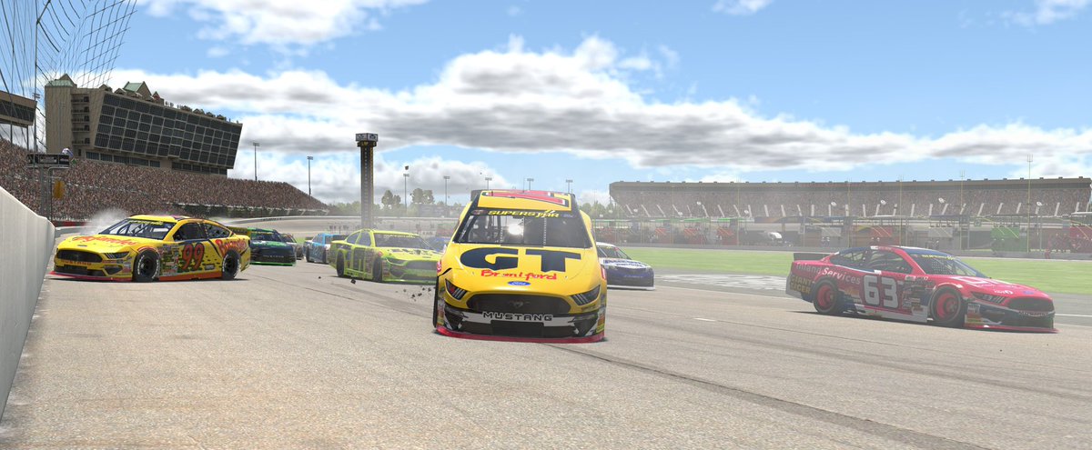 RacingSpectrum tweet picture