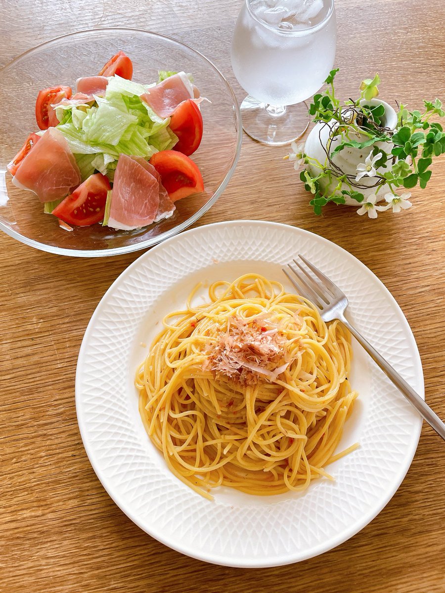 mikapiano_'s tweet photo. 朝昼兼

ピエトロパスタソースで
いただきます🙏 https://t.co/ebV9SCy6gT