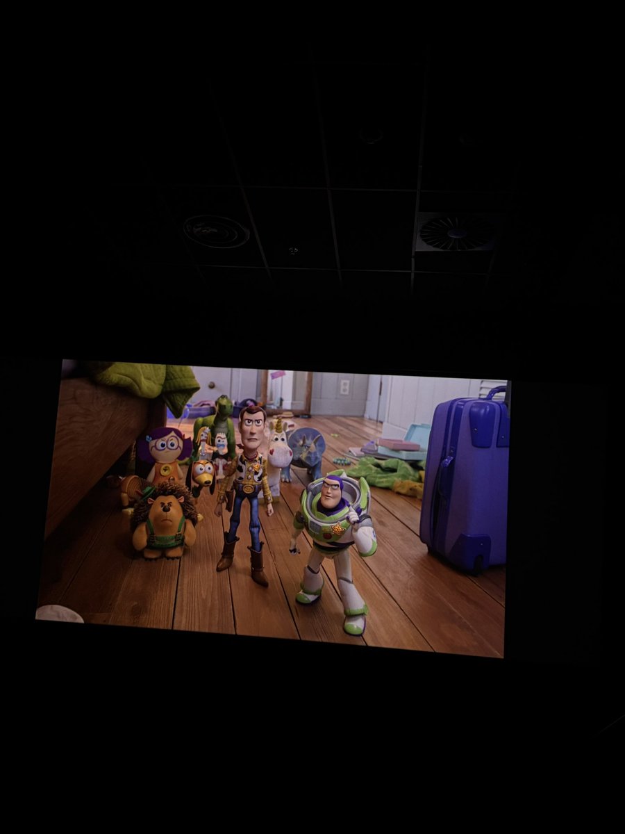 iiMo26's tweet photo. #toystory4la1 https://t.co/zBa4Hael3s