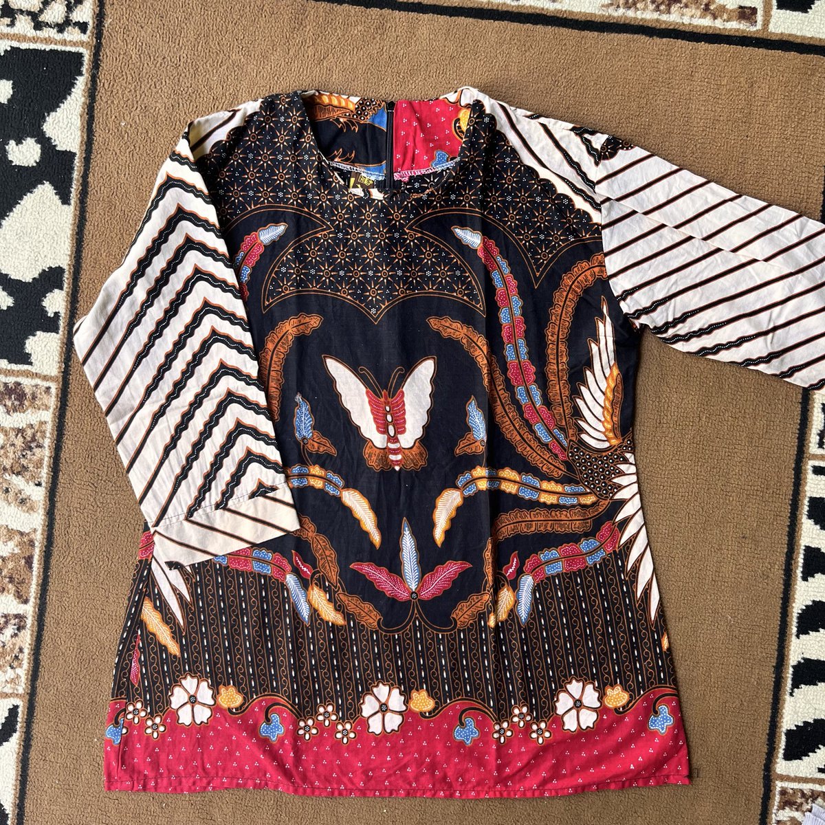 doiearea's tweet photo. 150. blouse batik benang ratu 55k
ld 100, pjg 63
dm for condi! https://t.co/Vh2COSlHI7