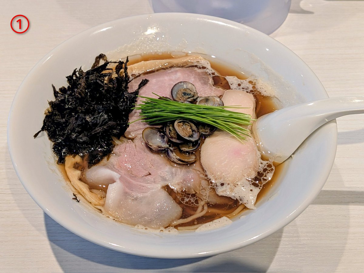 northsf2's tweet photo. ６中の遠征麺活🍜
横浜ロック座
①淡麗拉麺 己巳〜宍道湖しじみの旨み醤油らーめん
川崎ロック座
②鶏そば一文〜特製つけ麺
蕨ミニ劇場
③日高屋蕨西口〜黒酢しょうゆ冷し麺
（今シーズン初の冷しラーメン）
#みこ麺活 師匠の「麺屋みこっくま亭」は香り漂うが観るだけで指を咥える麺活部員 #mico麺活 https://t.co/maleZgoruX