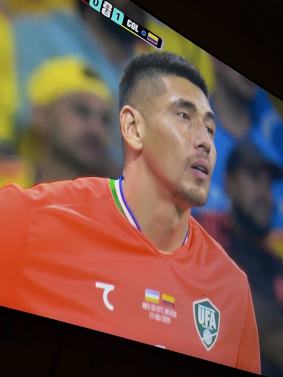 Jorgemegabait's tweet photo. Que hace Rubens Sambueza portereando para Uzbekistán? #mundialdefútbol2026 #uzbekistan #colombia https://t.co/HC0dAmfTzj