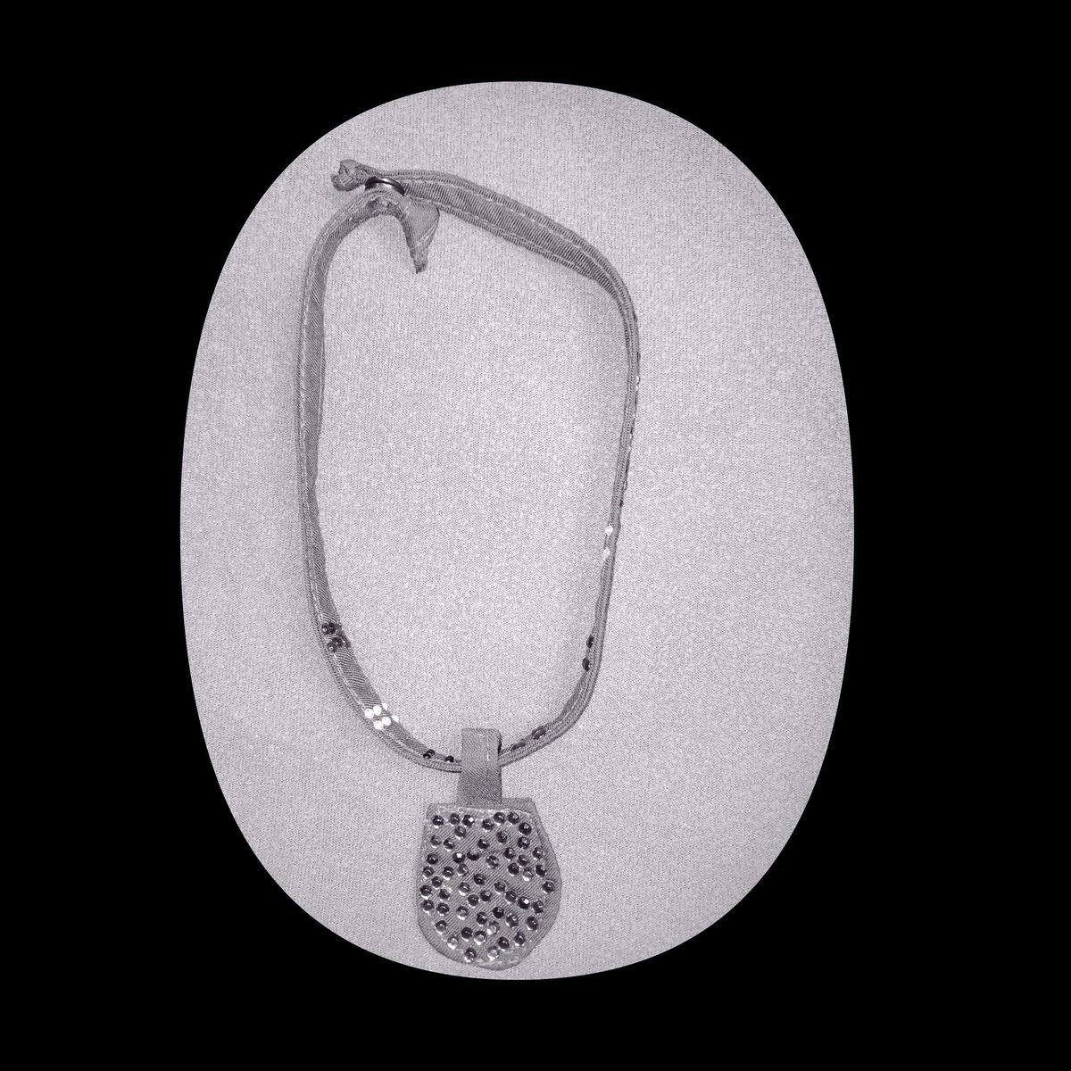 TichennyTC's tweet photo. Bitch, Don't Kill My Vibe β¨π«πβ‘β¨π«πβ¨πβ¨π«
#fashionthursday
#blackandwhitepicture
#fabricnecklace
#lisabi
#slimevvmppendant https://t.co/XDOvc04MJF