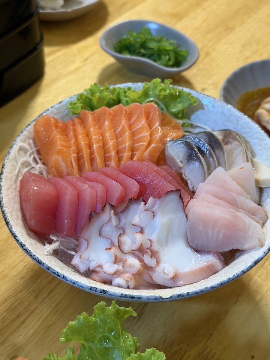 waritsaluck's tweet photo. 🧡 https://t.co/ti8FD1IIq7