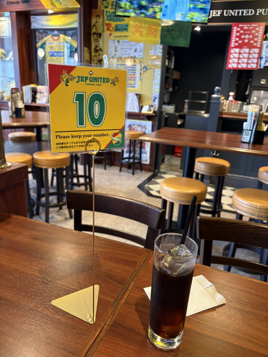 INomunomu's tweet photo. 久々のHUB
今年初めてかも😁

朝からバタバタと予定こなし終わったので、ここで一休み。
オフシーズンにもジェフを感じれる場所っていいね😊 https://t.co/JCiEihujw6