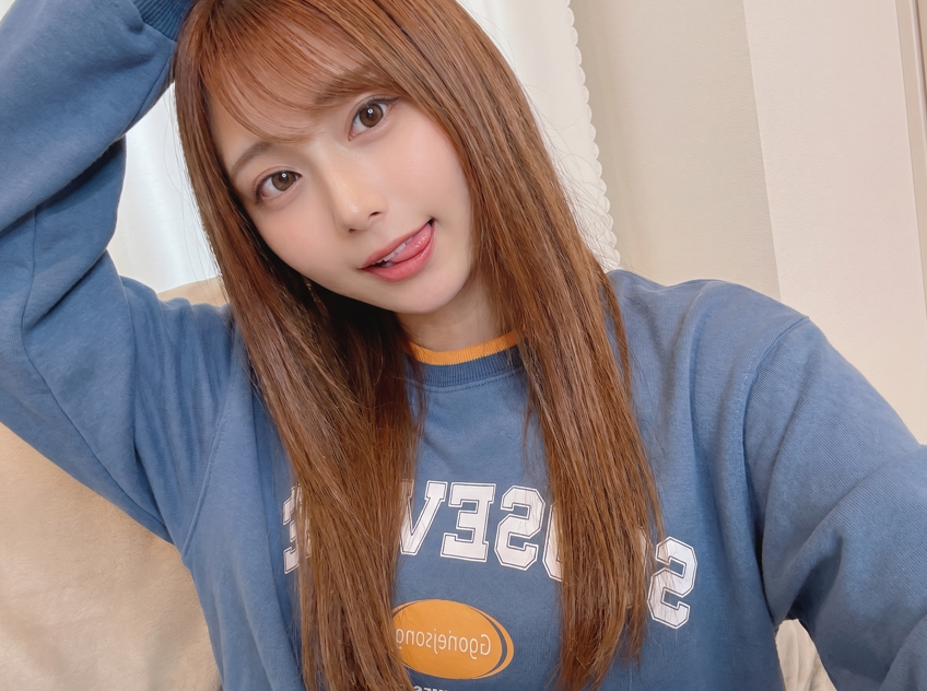 EndNotehzf0's tweet photo. 【巨●大学生の八〆流●経緯】

超高ランク大学在学中
星野あおい（22）
H杯

詳細
入学当時は冴えない普通の女の子
↓
新勧の流れで飲みサーに入会
↓
サークルのノリでMyf〇nsへ投稿をはじめ、フォロワー1万人超え
↓
人気があると勘違いしてハ〆撮り公開
↓ https://t.co/Cc2L2ZdRp8