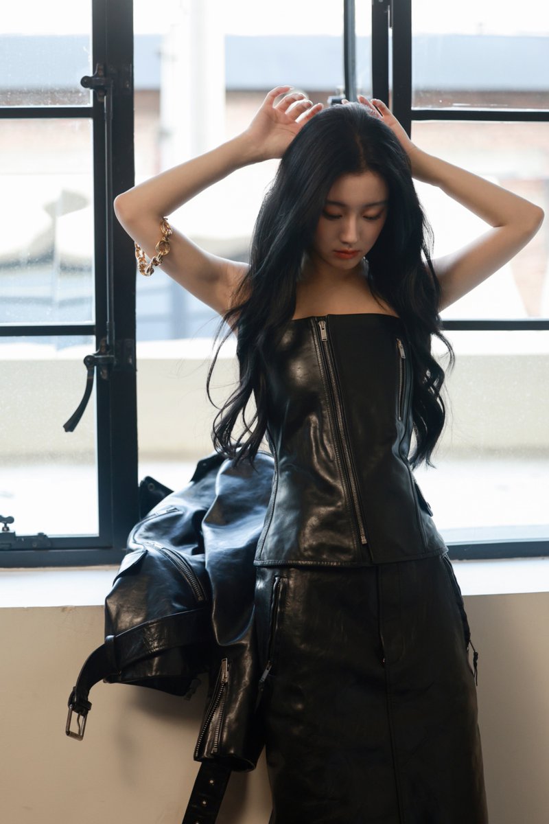 forshangen's tweet photo. 📸 260618 ✧ Bao Shangen Studio Update 

🍒 𝓑𝓪𝓸’𝓼 𝓼𝓱𝓪𝓻𝓮

Behind the scenes | Uncovering the colorful thoughts of a young girl~ 

#BaoShangen #包上恩 https://t.co/wu492CZu2n