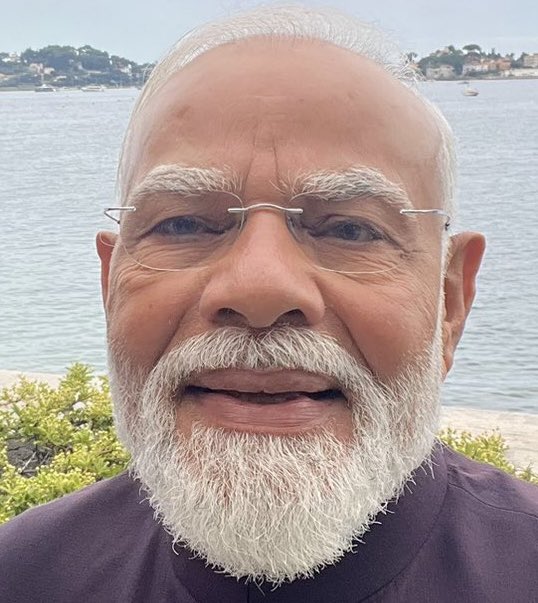 SirKazam {blu tik} tweet media