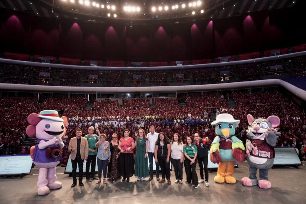 reporte32mx's tweet photo. Realizan capacitación maratónica en la CDMX Rumbo al Mundial 2026 https://t.co/KPxiltKDh3 https://t.co/KuhexlpYvd
