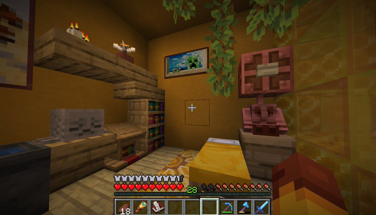 Marmitex78's tweet photo. Here's the interior of my honey block house/honey farm

It's just a small shelter to study Bees and other mobs from the safety behind the glass https://t.co/YaG8EFyuTS