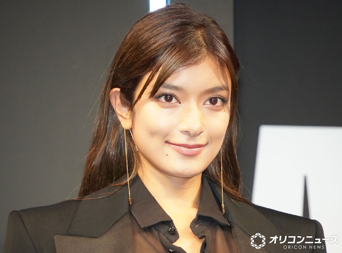 oricon's tweet photo. ローラ、LAから拠点を日本へ
ファッションブランド終了を発表
https://t.co/AZCVKhTPLH

ロサンゼルスで立ち上げた、サステナブルなライフスタイルブランド「StudioR330」を7月末で終了。アメリカには約10年間暮らしたが、拠点を日本へ移し「自然と共に暮らす新しい人生を歩み始めました」と伝えた。 https://t.co/GZYPWj95ck