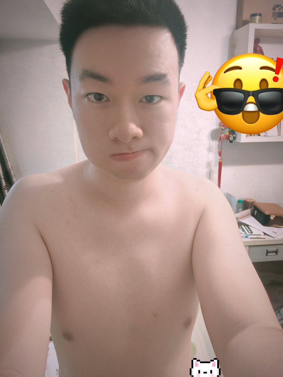 Lutlz9's tweet photo. 有一点反差吧 https://t.co/lusZZ3IqoD
