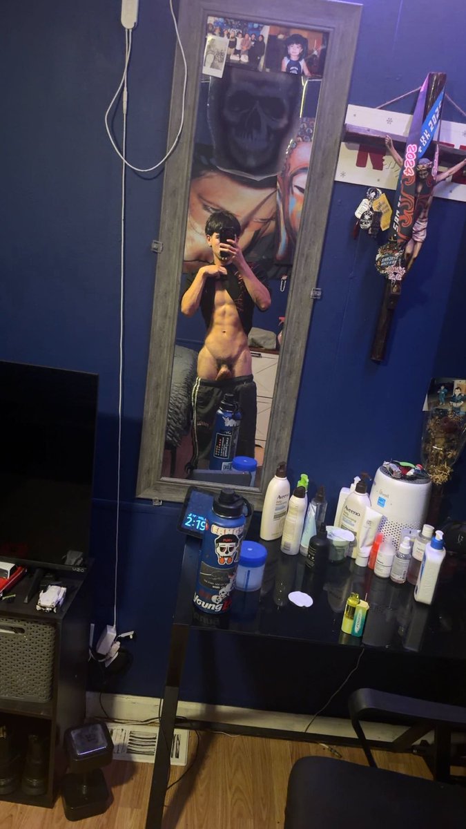 nonamelus's tweet photo. Should I start an onlyfans?😗🫪 #rt #latino #mlm #nsfw https://t.co/CFwMziaFgr