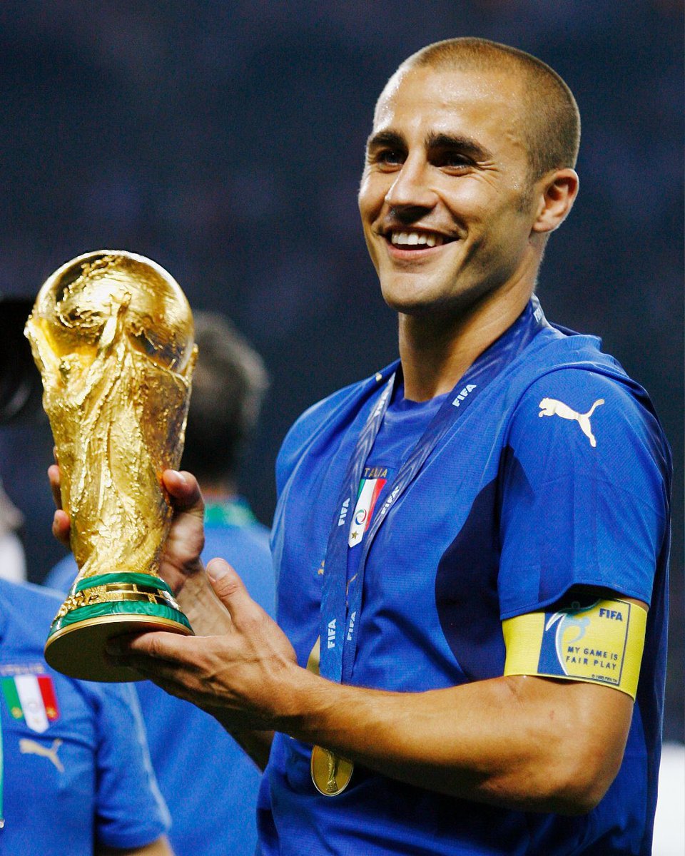 RMCF_Minuto93's tweet photo. 🔥🇮🇹カンナバーロが史上4人目の快挙達成

バロンドールを獲得し、選手としてW杯に出場し、監督としてW杯に出た人物

🇩🇪ベッケンバウアー
🇺🇦ブロヒン
🇳🇱ファン･バステン
🇮🇹カンナバーロ⇦New

#ウズベキスタン https://t.co/etK4RLuOry