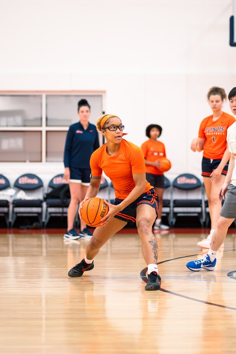 Illinois Women's Basketball tweet media