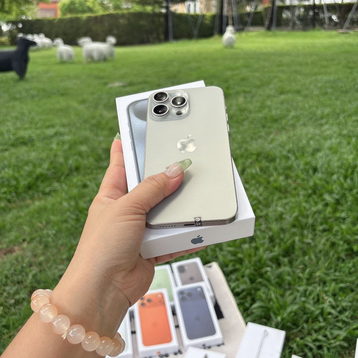 softq24's tweet photo. 🇺🇸 แจ้งจอ OLED พร้อมทำสัญญา 📚 หากรอเครื่อง รอเพียง 1 วัน

✏️📚 พร้อมทำสัญญา

🕹️iPhone 15Promax 256gb. LL/A 

🌟2490.-
ผ่อน 3920*12เดือน
ผ่อน 3320*15เดือน

- เครื่องสวย ใช้งานปกติหมด
- มีทูโทน
- แถมฟรี! ชุดชาร์จ., เคส ., ฟิล์ม
- ประกัน 30 วัน
- เบต้าแบต100%

สมุทรปราการ ✅✅ https://t.co/jVgEwm1OhF