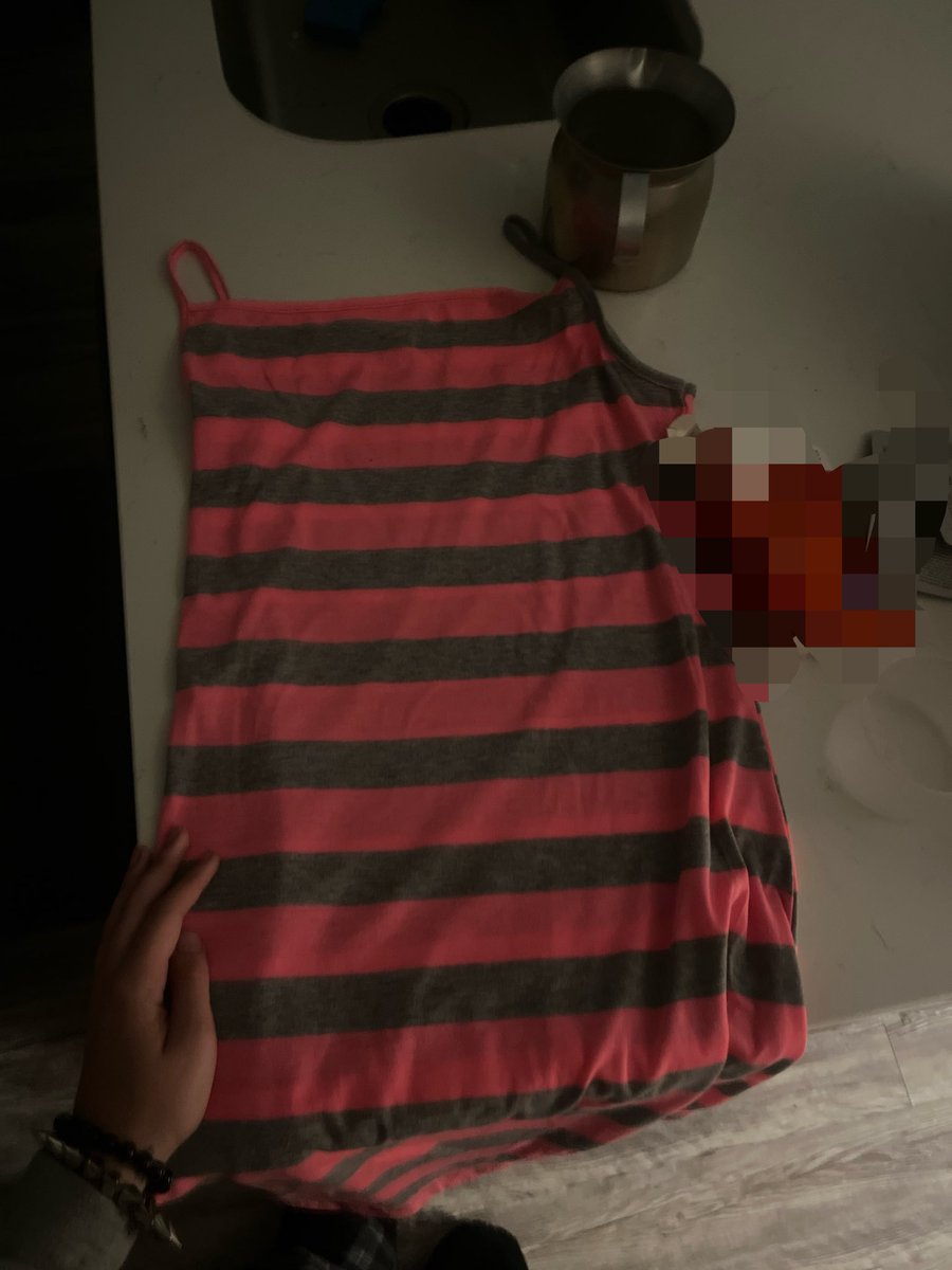 emprincessxP's tweet photo. Fulfilling my scemo dreams by getting a PINK STRIPED DRESS YESSSS #scemo #emo #content https://t.co/YFvnZ7xclm