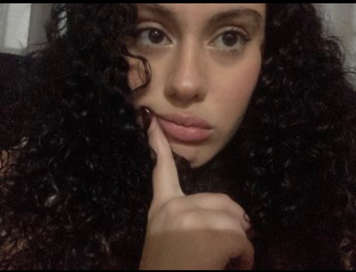 gonemds's tweet photo. @jnyblond sabe nem escrever pqp kkkk vai lavar uma louça ou limpar a casa e para de ficar o dia todo na internet falando merda esquisitA https://t.co/wg04aIcGuI