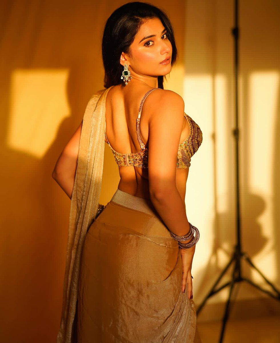 Weekendvibes_'s tweet photo. Prisha Singh ✨🥰
#Prisha #PrishaSingh https://t.co/Ng0RnjG0Vy
