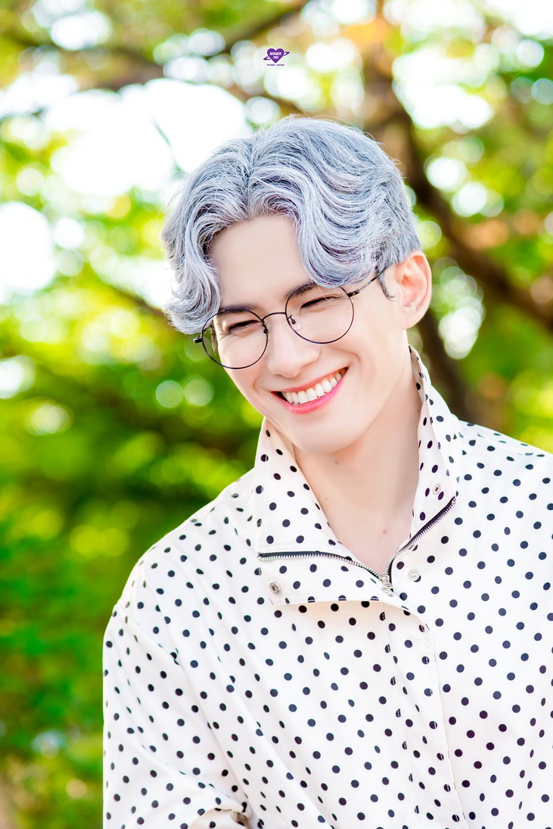 Violet__Garden's tweet photo. 💜260613 더픽션 안동 | 공연후  
정동화 배우님 https://t.co/Xdll66NTZb