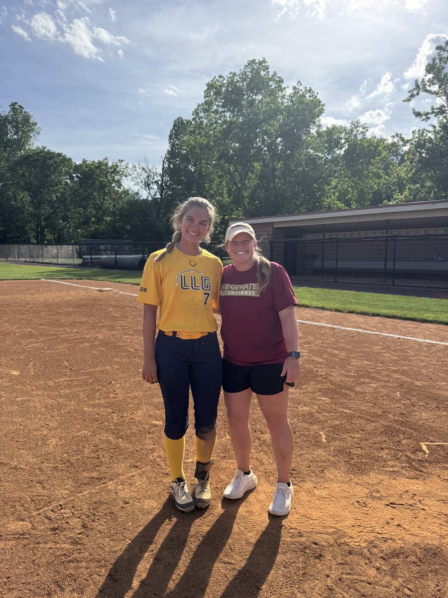 GaRussell2028's tweet photo. I had so much fun at the Bridgewater camp! Learned so many new infield drills! @LLGShoope @Bh2osoftball @D_nucks1 @Humphrey_Bobby https://t.co/W46lmoLSua