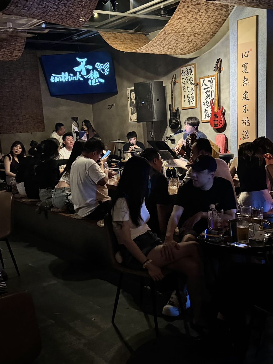 mo_on_cry's tweet photo. Grab your mic and turn up the vibe at our KTV! Sing your heart out with friends—no judge, just non-stop fun! ， https://t.co/wQUpSX1MMT