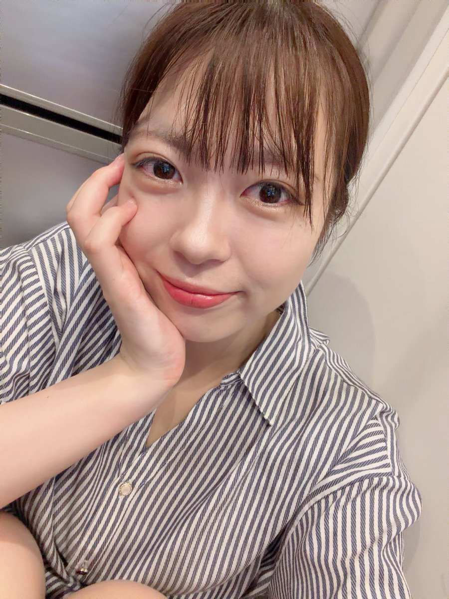 runrun_chan96's tweet photo. この��12:00から30分だけマシェバラ配信するよー✌️💕
#ミスFLASH2027 https://t.co/Gfoq8kRgnz
